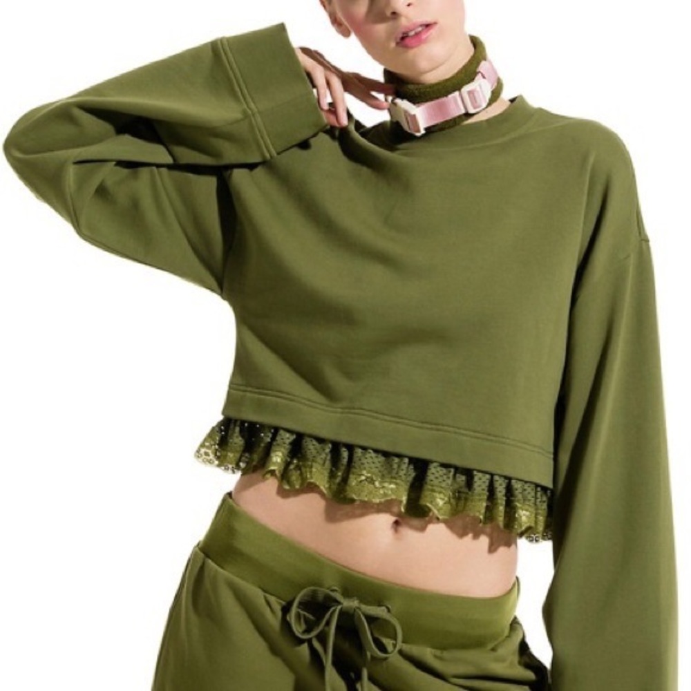 Puma X Rihanna Fenty Cropped Long Sleeve crewneck sweatshirt
